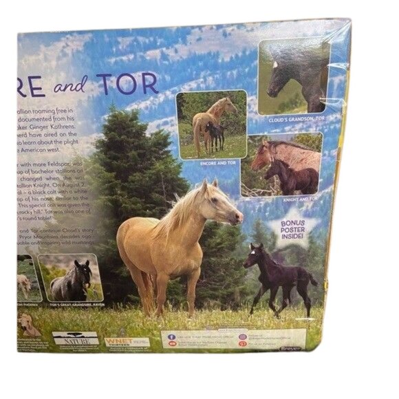 Breyer Mustang Gift Set Encore and Tor #1840 Mare & Foal New Box Damaged - Picture 6 of 8